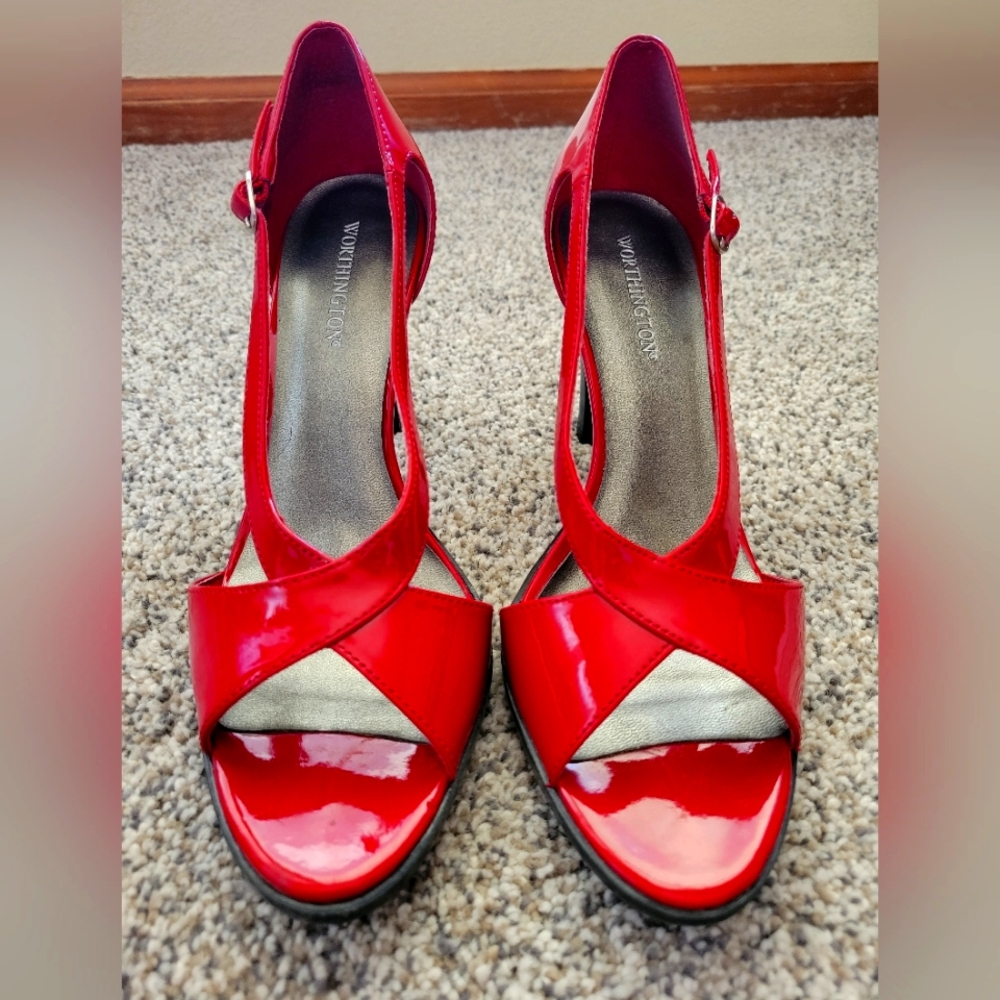 Red patent leather strappy pumps